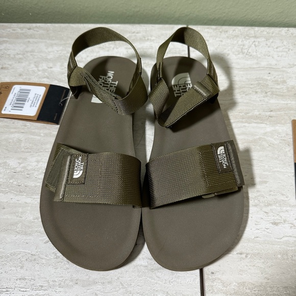 NWT The North Face Mens Skeena Sandals Olive Green  Size 11 - Picture 2 of 4